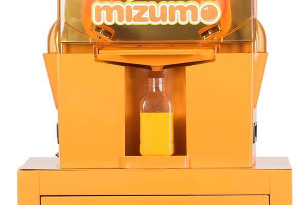 Detalle recipiente de zumo exprimidor de naranjas Mizumo EASY-PRO EVO (P) pódium